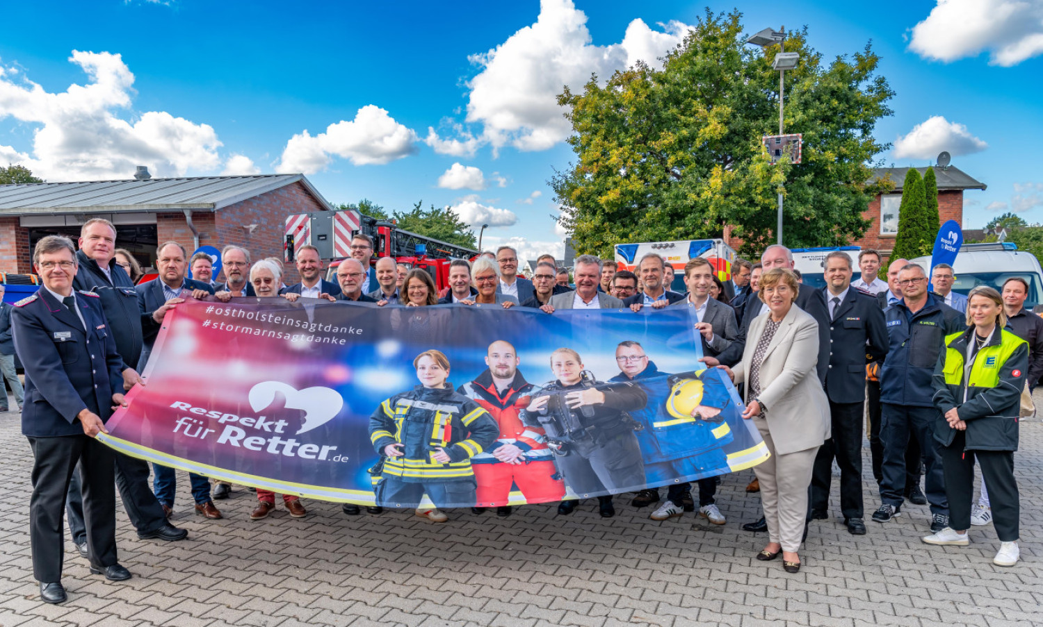 1 Respekt fuer Retter Auftaktveraanstaltung Foto Torsten Vollbrecht ScaleHeightWzgwMF0 v2