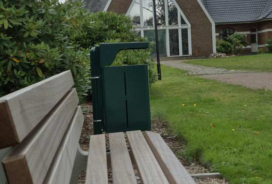 11 38 Bank im Pastorpark Tangstedt