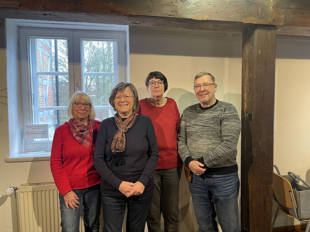 Die Koordinatoren aus Trittau freuen sich ueber weitere Ehrenamtliche die Lust haben in Kindergaerten vorzulesen. v. l. Birgit Gudat Annelore Penno Birgit Dobrowolski u. Josef Dobrowolski