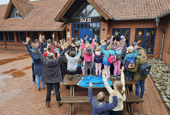 Gruppenbild von hinten