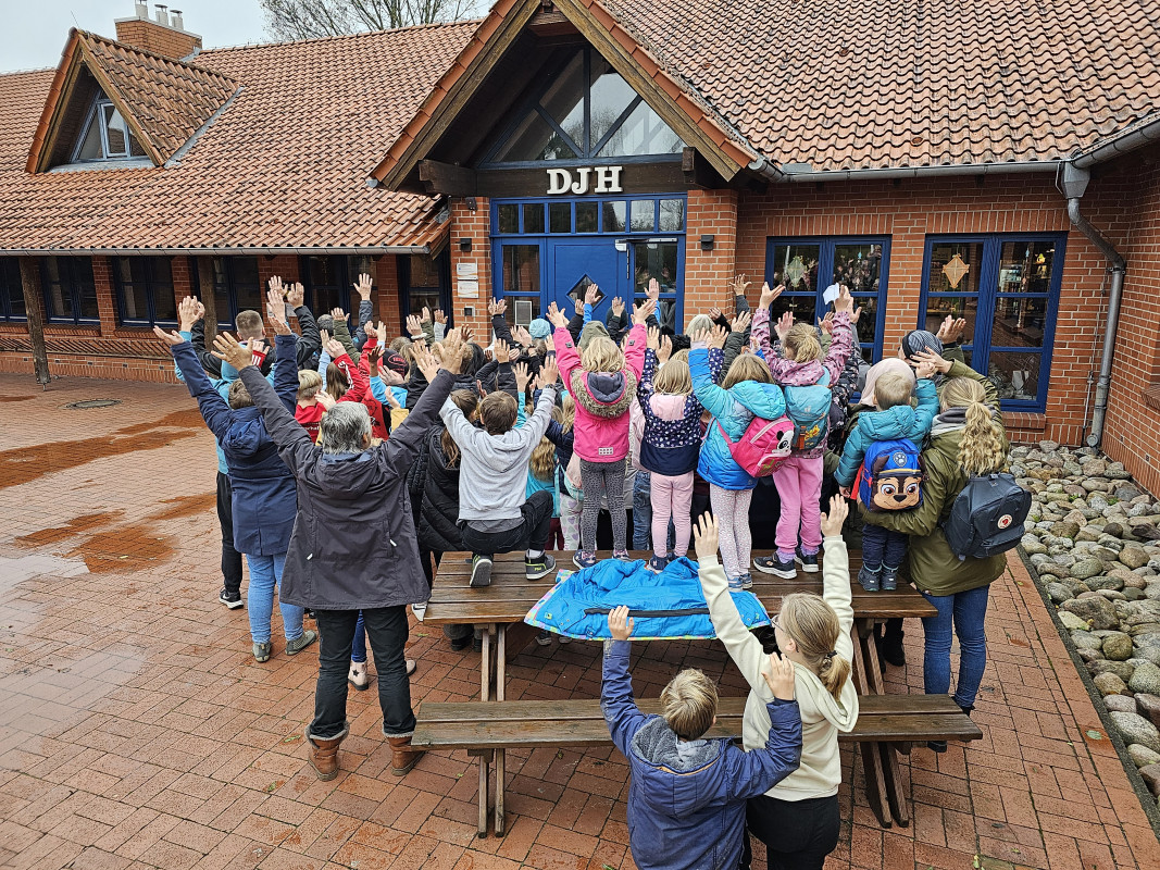 Gruppenbild von hinten