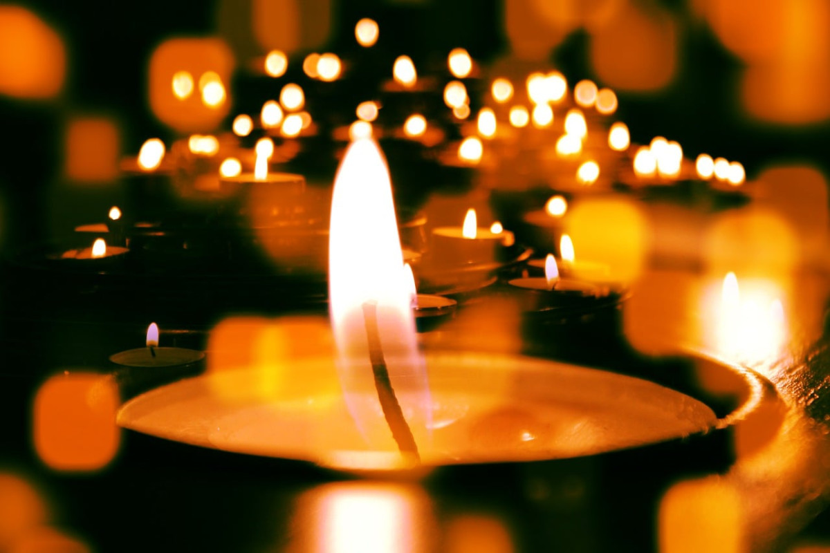 geralt candles 4465751 1280