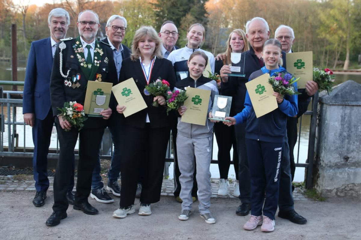 92F2D362 8E96 4235 AB9F EA232311CF99 3